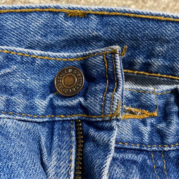 Levi Strauss Jeans - Picture 3 of 9